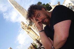 Para el director de 'El Malecón' , el amor por el teatro está por encima de todo en su vida